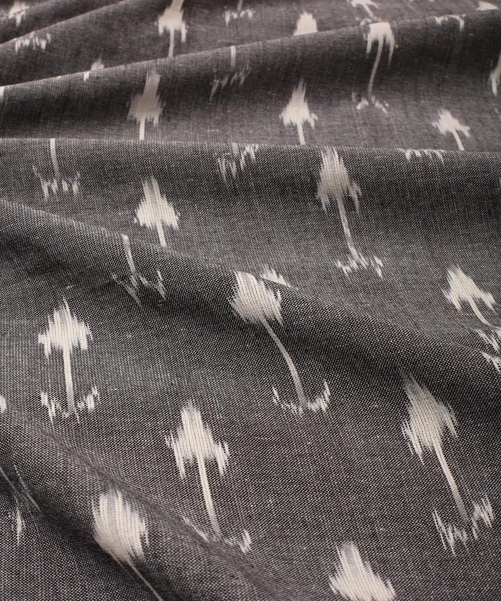 2.5 m Grey offwhite cotton handloom pochampally ikat fabric