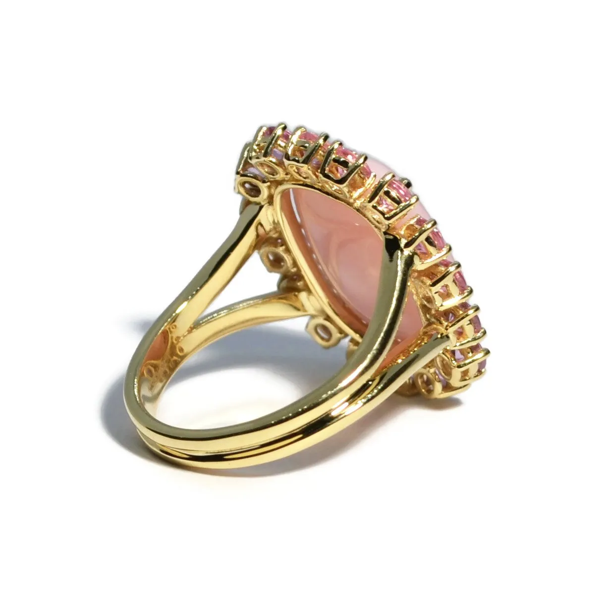 A & Furst - Sole - Ring with Pink Opal and Pink Sapphires, 18k Yellow Gold