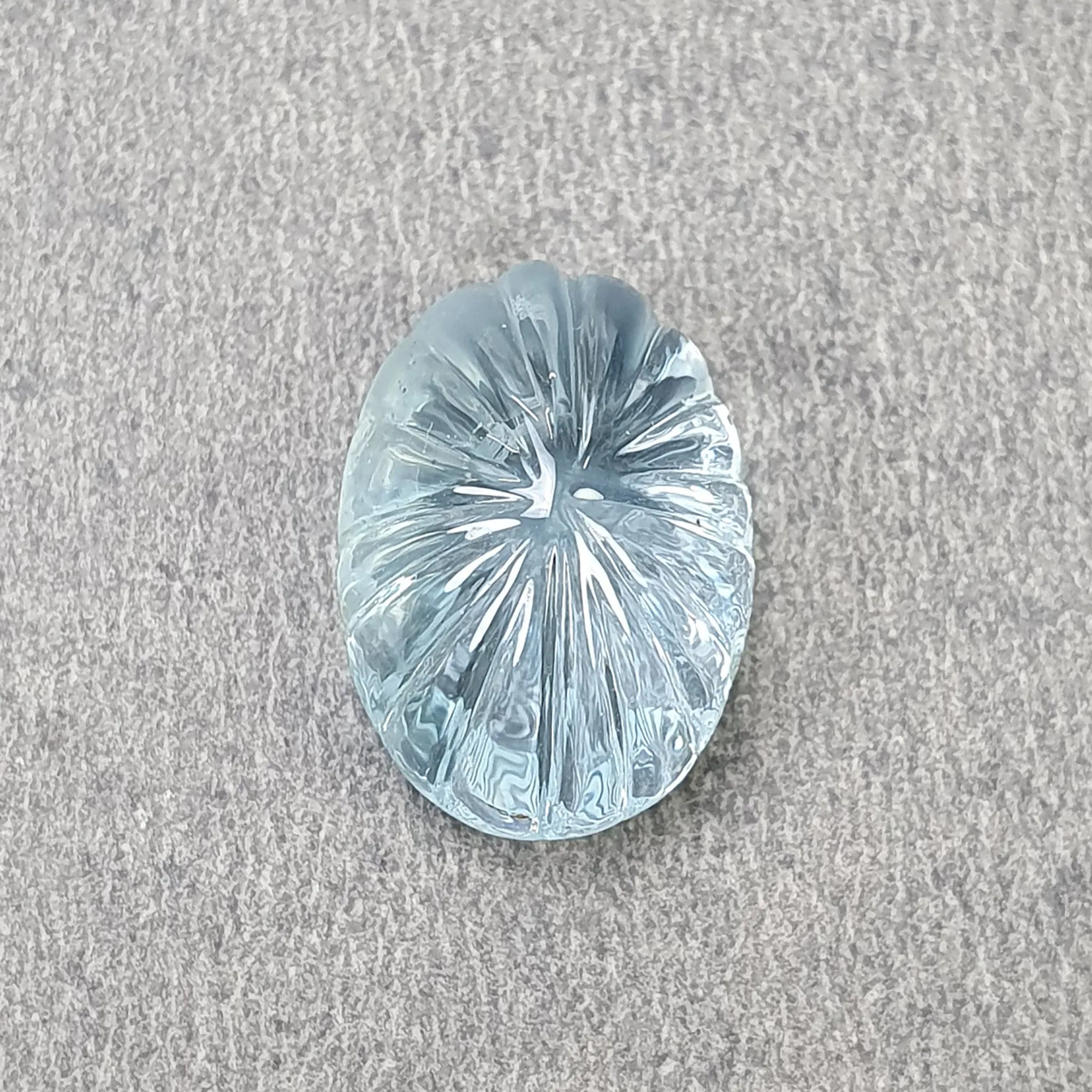 BLUE AQUAMARINE Gemstone Carving  : 10.00cts Natural Untreated Aqua Hand Carved Oval Shape 16*12mm (With Video)