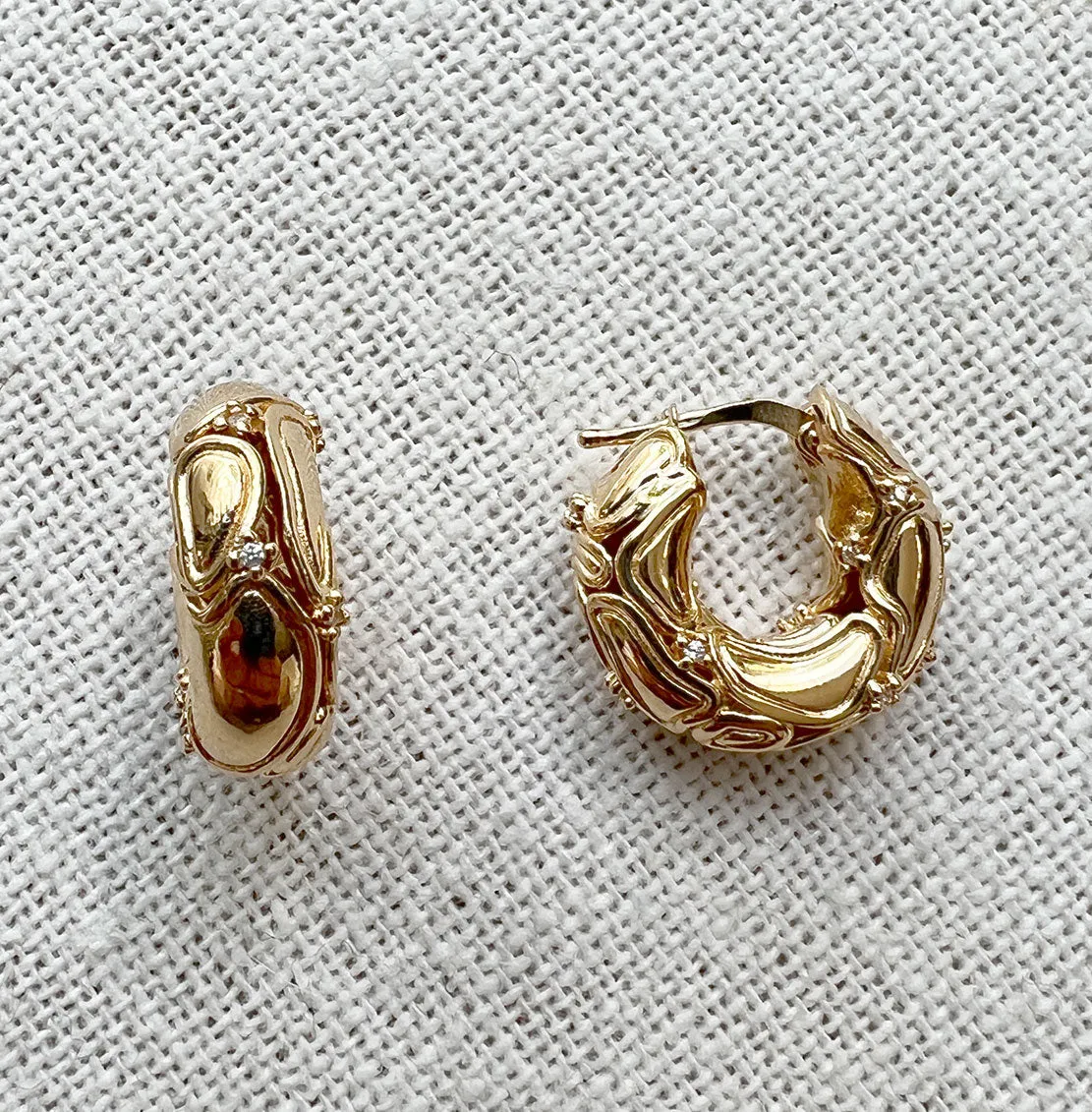 Lava Hoops, Gold