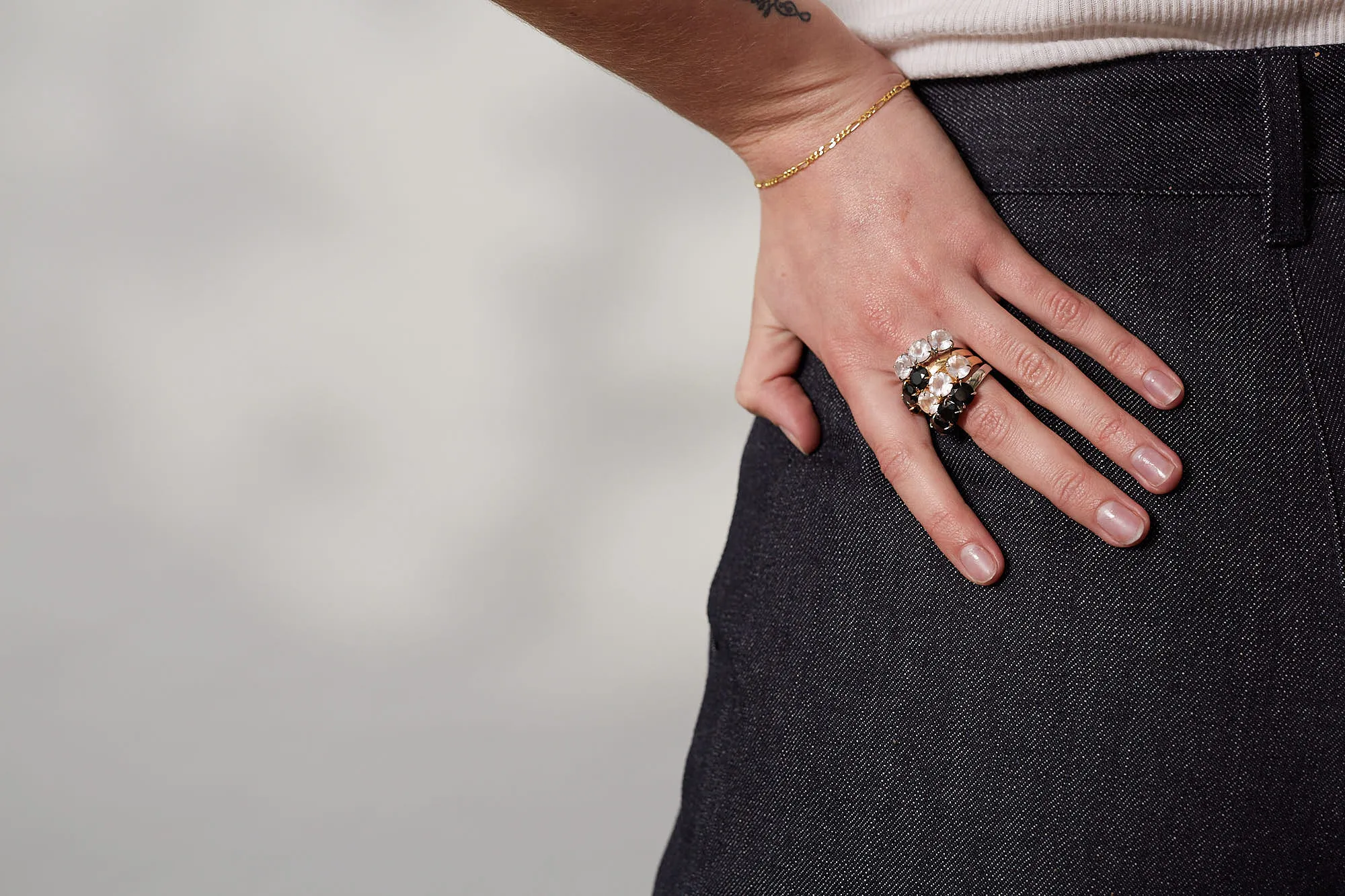 Nostalgia / Black Spinel   Silver / Ring