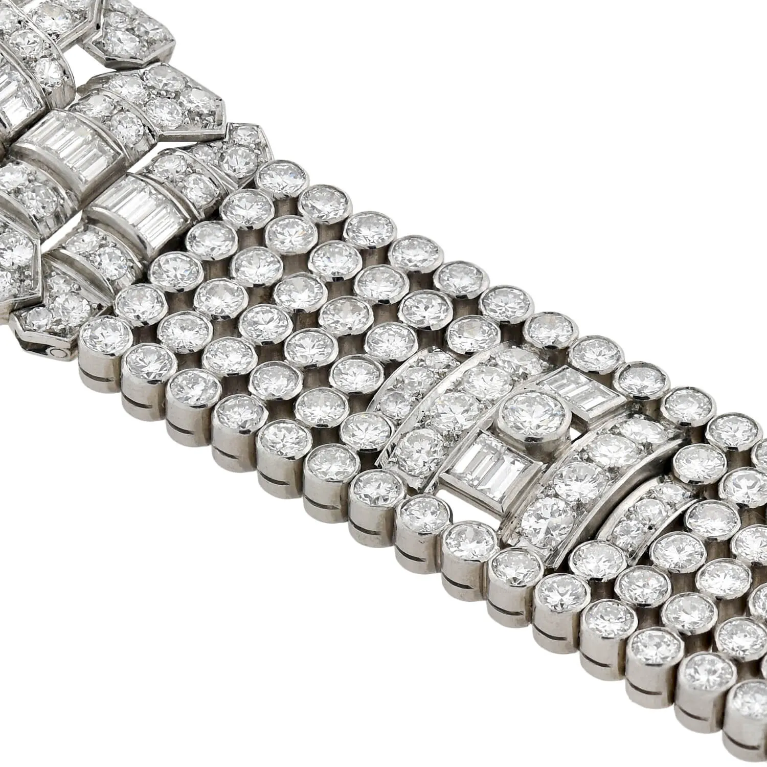 Retro Exquisite Platinum Diamond Encrusted Link Bracelet 32ctw