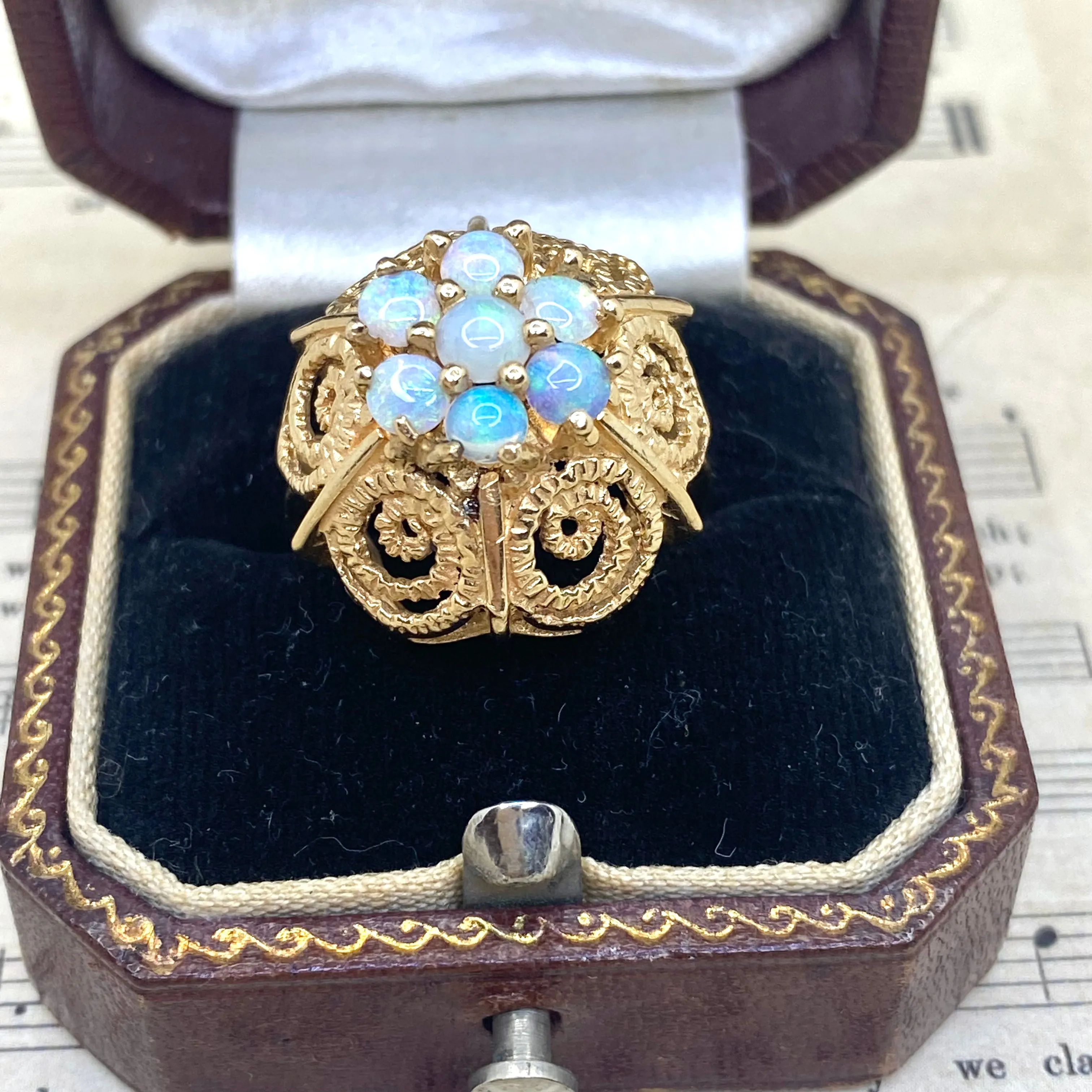 Vintage 14K Yellow Gold Opal Cluster Ring