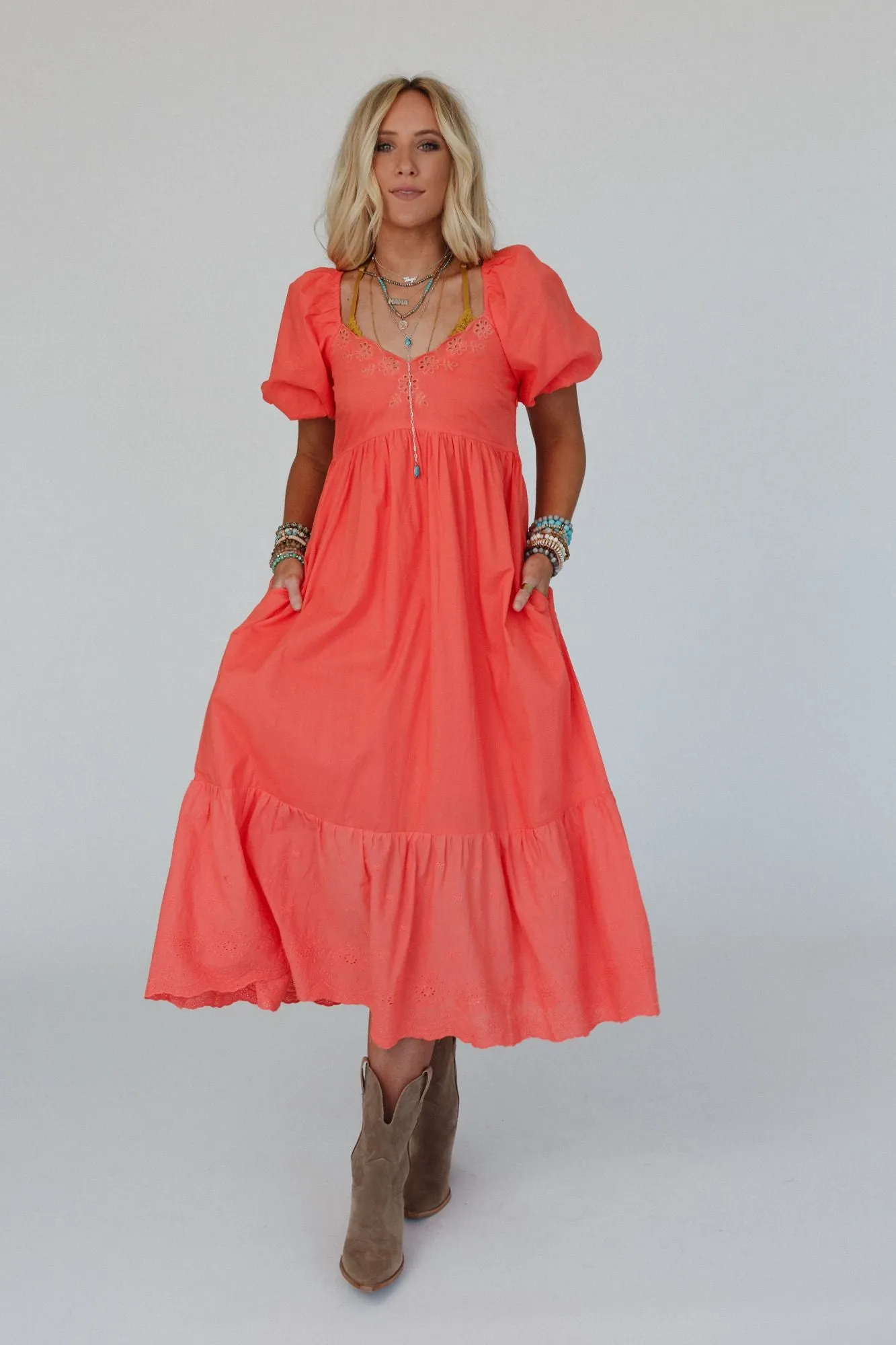 Violet Veil Scalloped Lace Dress - Coral